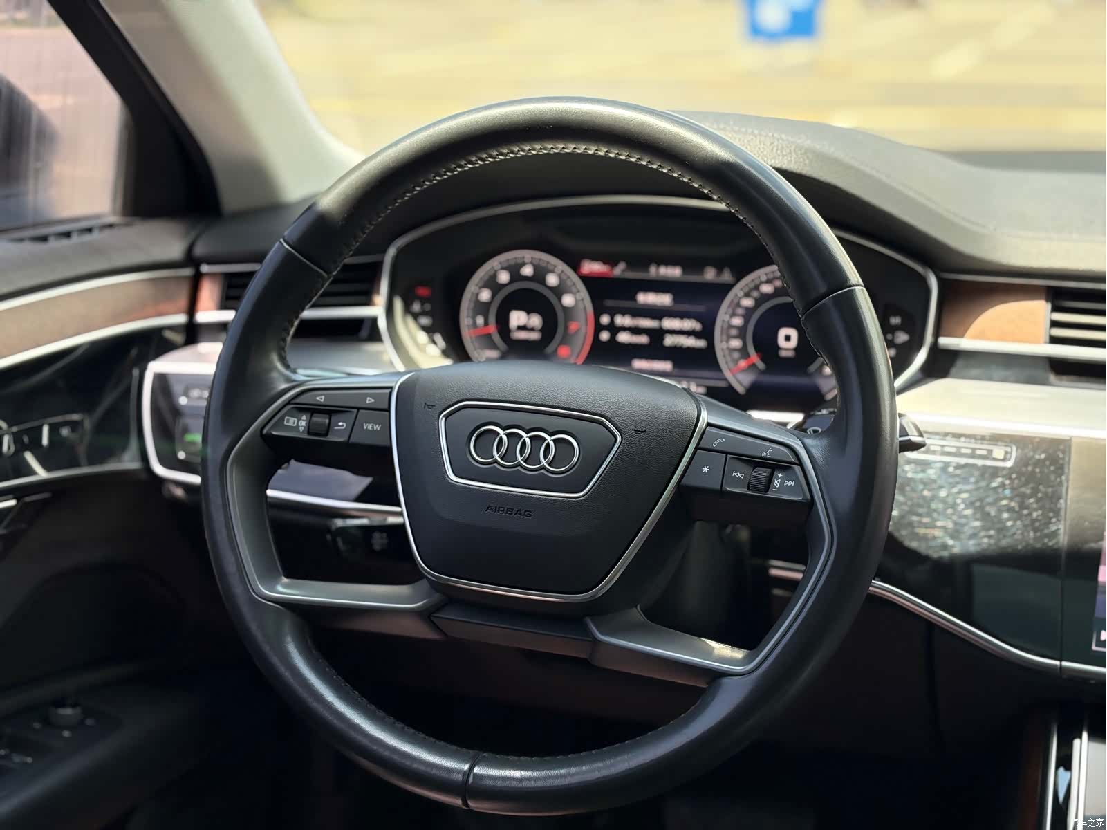 Audi A8L, 2019 10