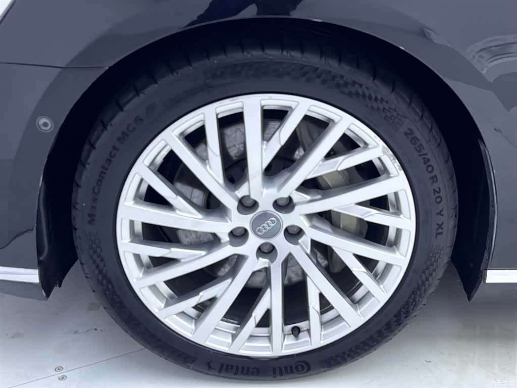 Audi A8L, 2019 11