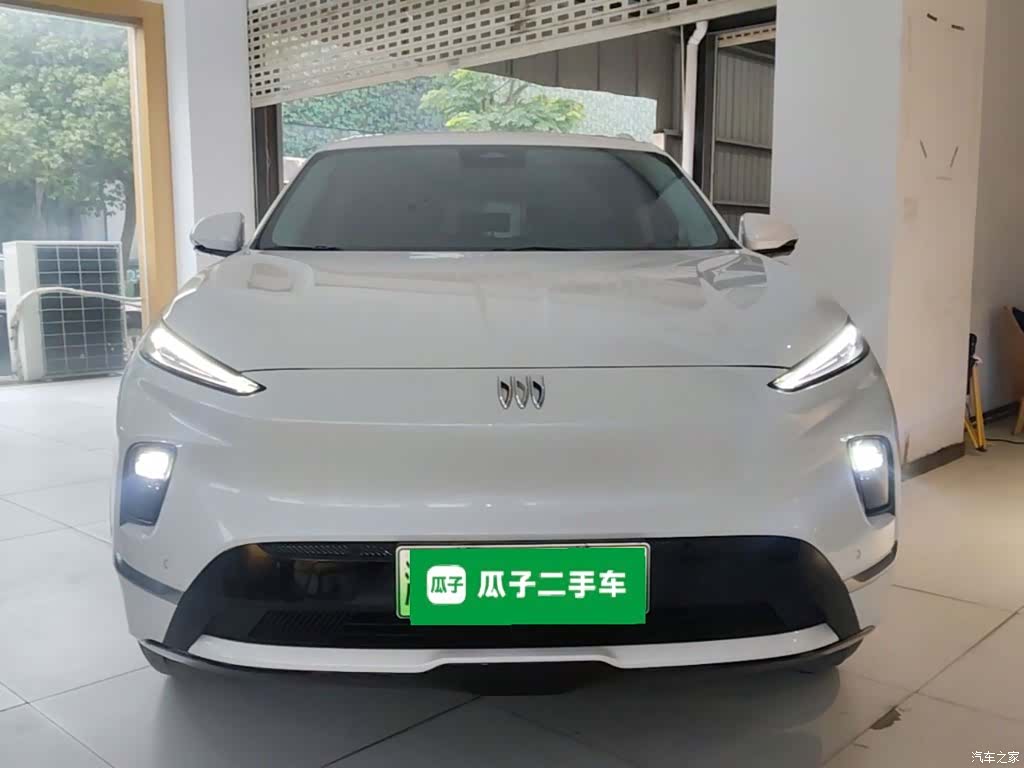 Buick E5, 2025 3