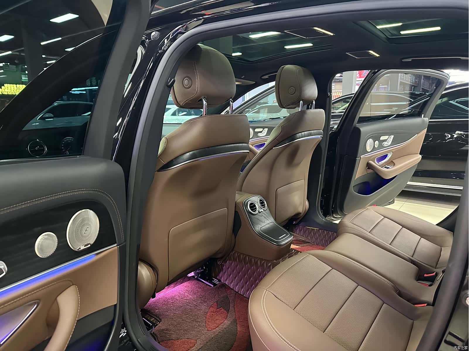 Mercedes-Benz E-Class, 2023 9