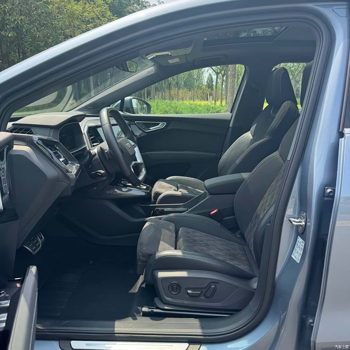 Audi Q4 e-tron, 2023 9