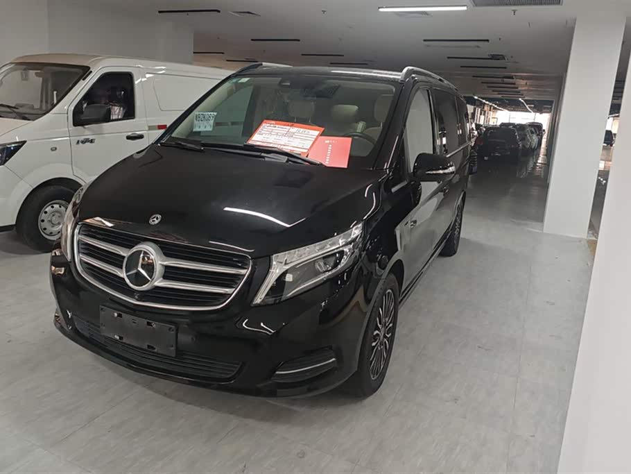 Mercedes-Benz V-class