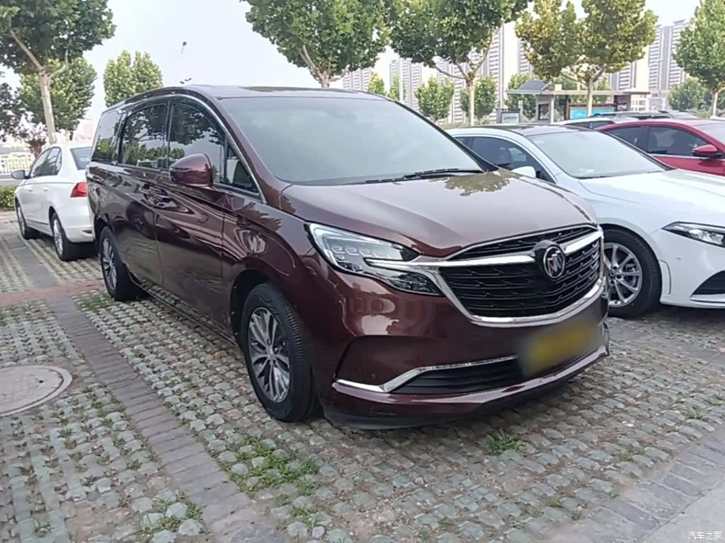 Buick GL8, 2022 4