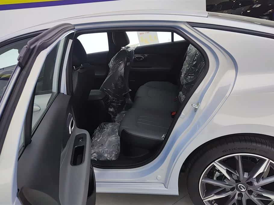 Trumpchi Shadow Leopard