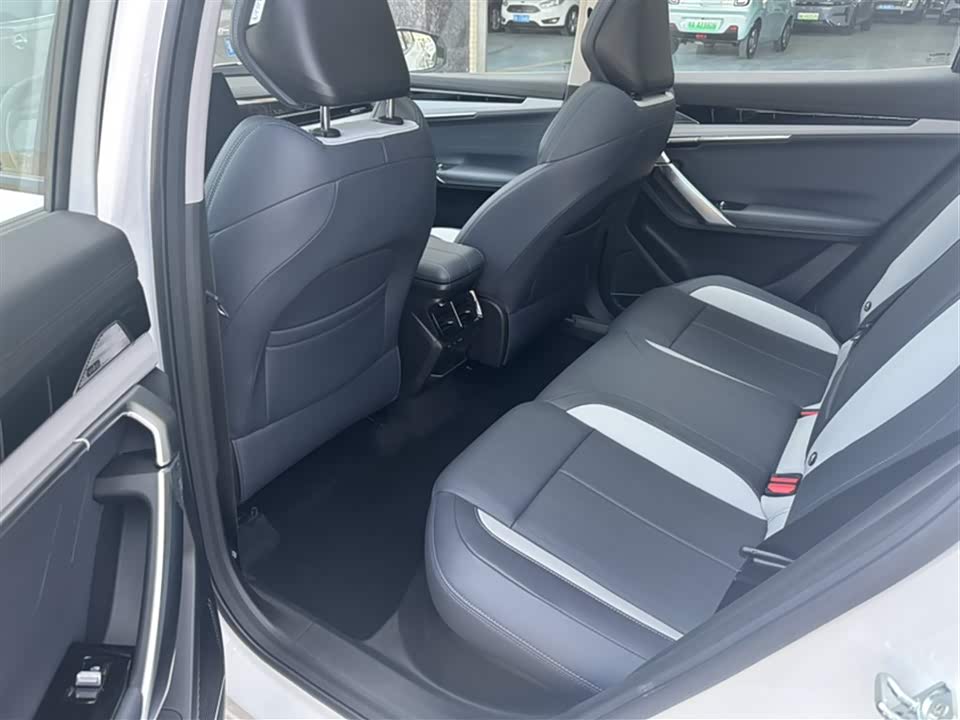 Geely Atlas L Geely Atlas L