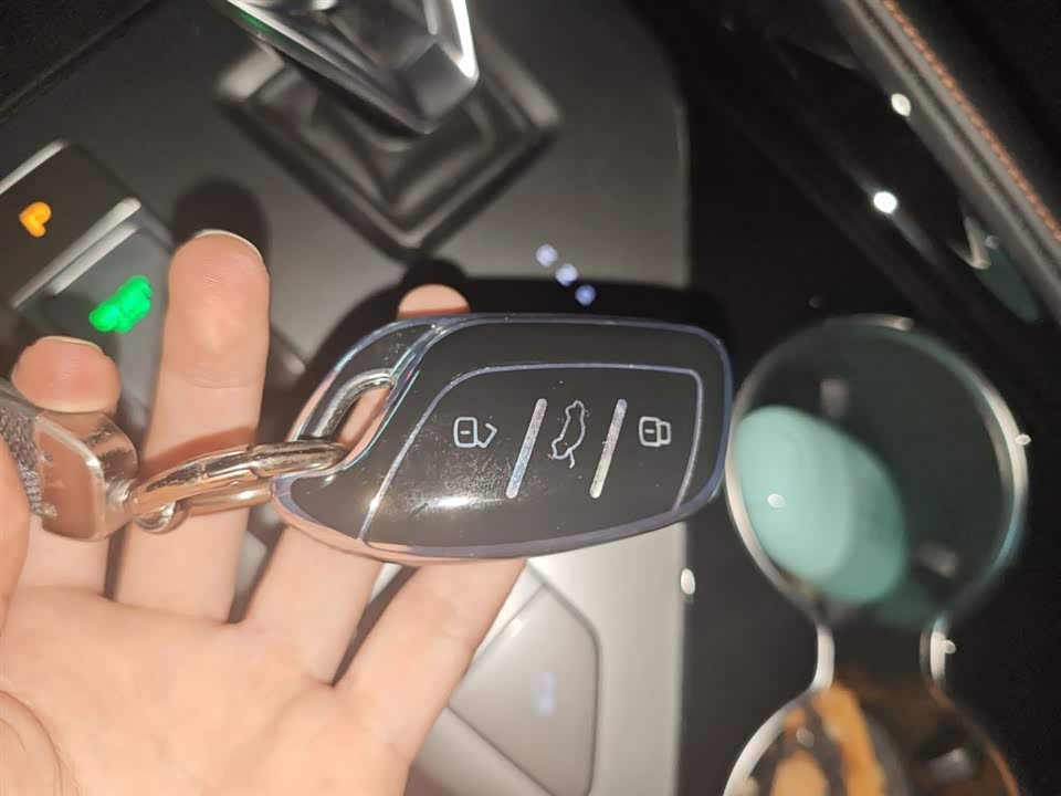 Roewe RX5 New energy