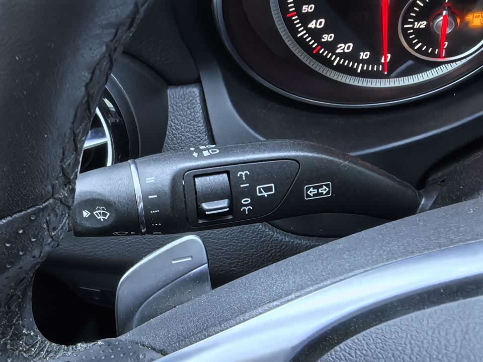 Mercedes-Benz GLA Mercedes-Benz GLA