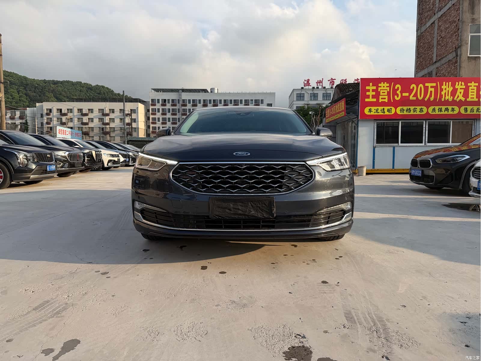 Ford Taurus, 2021 3