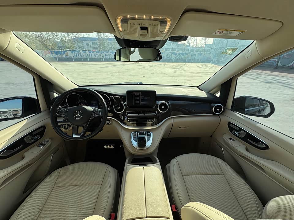 Mercedes-Benz V-class