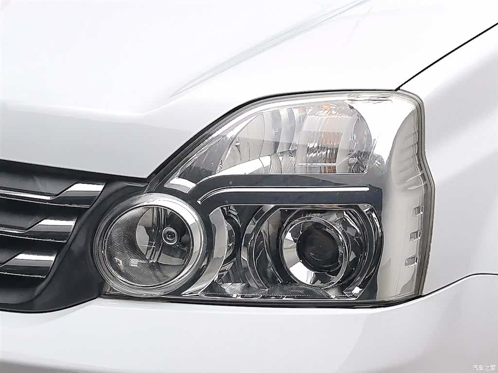 Nissan MX6, 2015 7