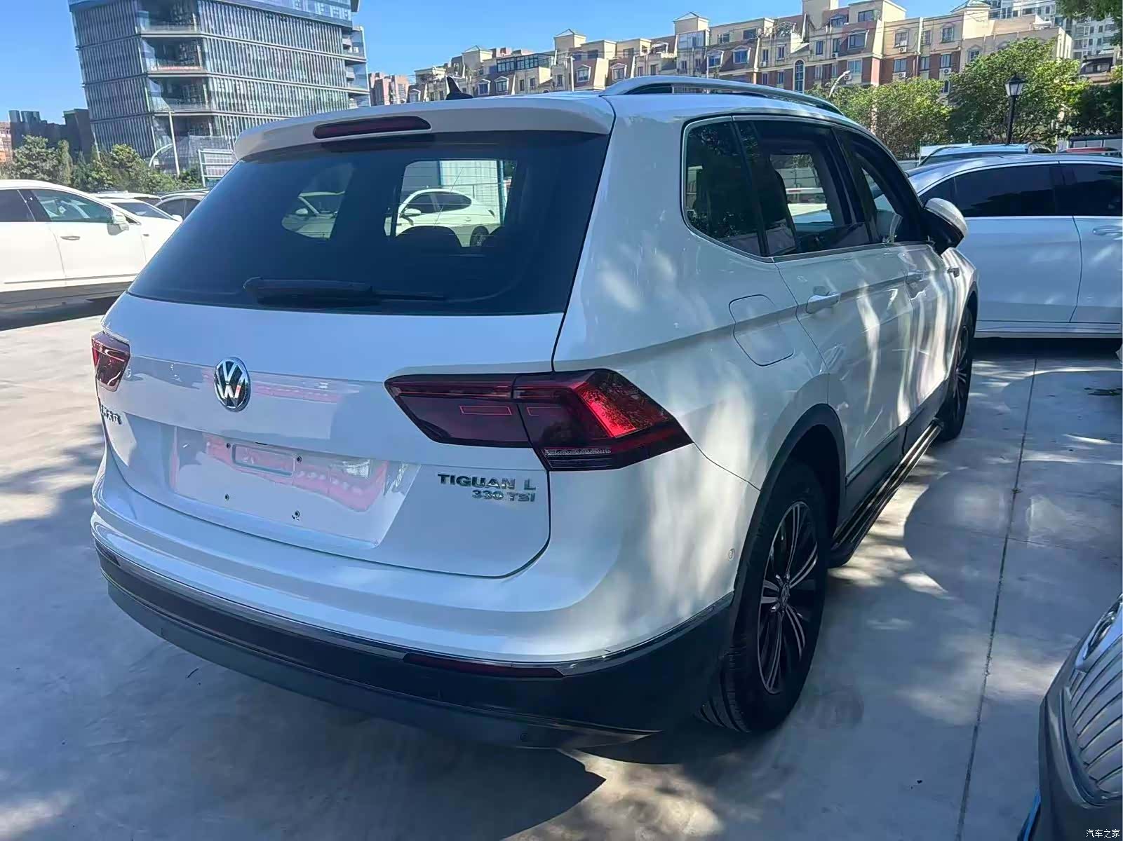 Volkswagen Tiguan L, 2017 4