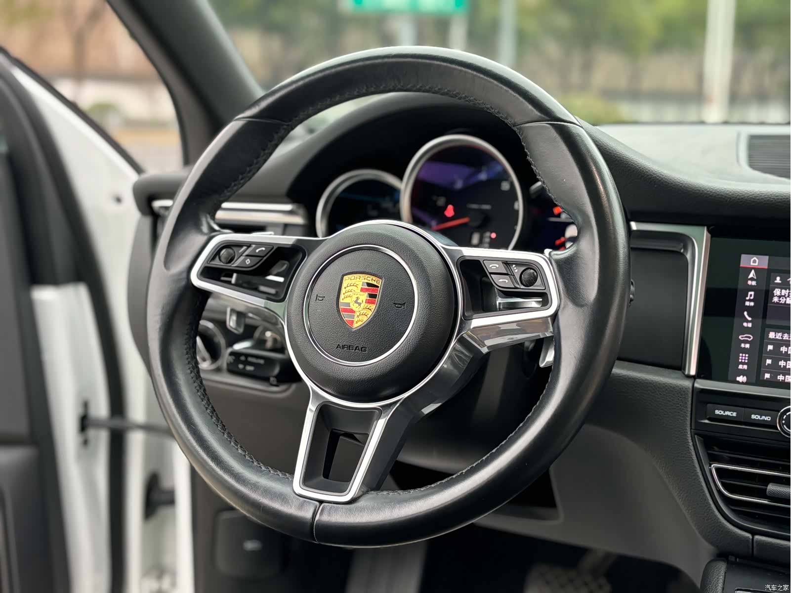 Porsche Macan, 2021 10