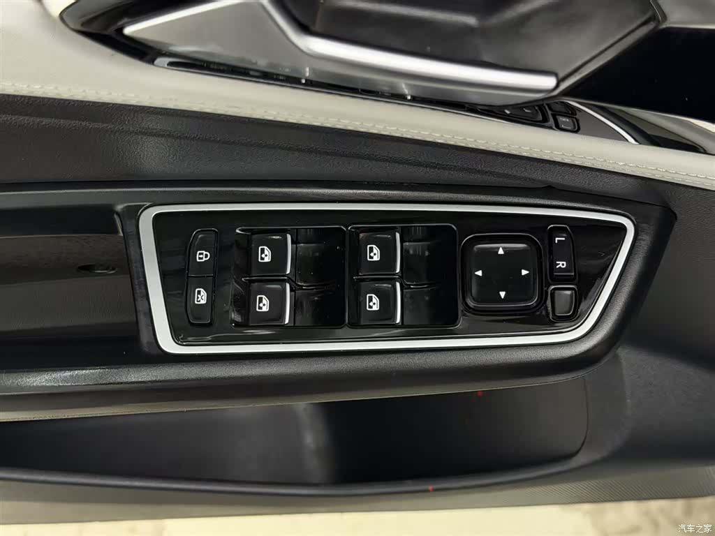 Volkswagen VS7, 2023 19