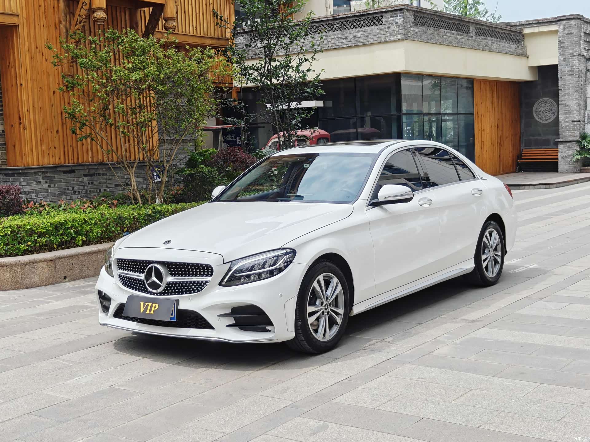 Mercedes-Benz C-Class, 2019 1