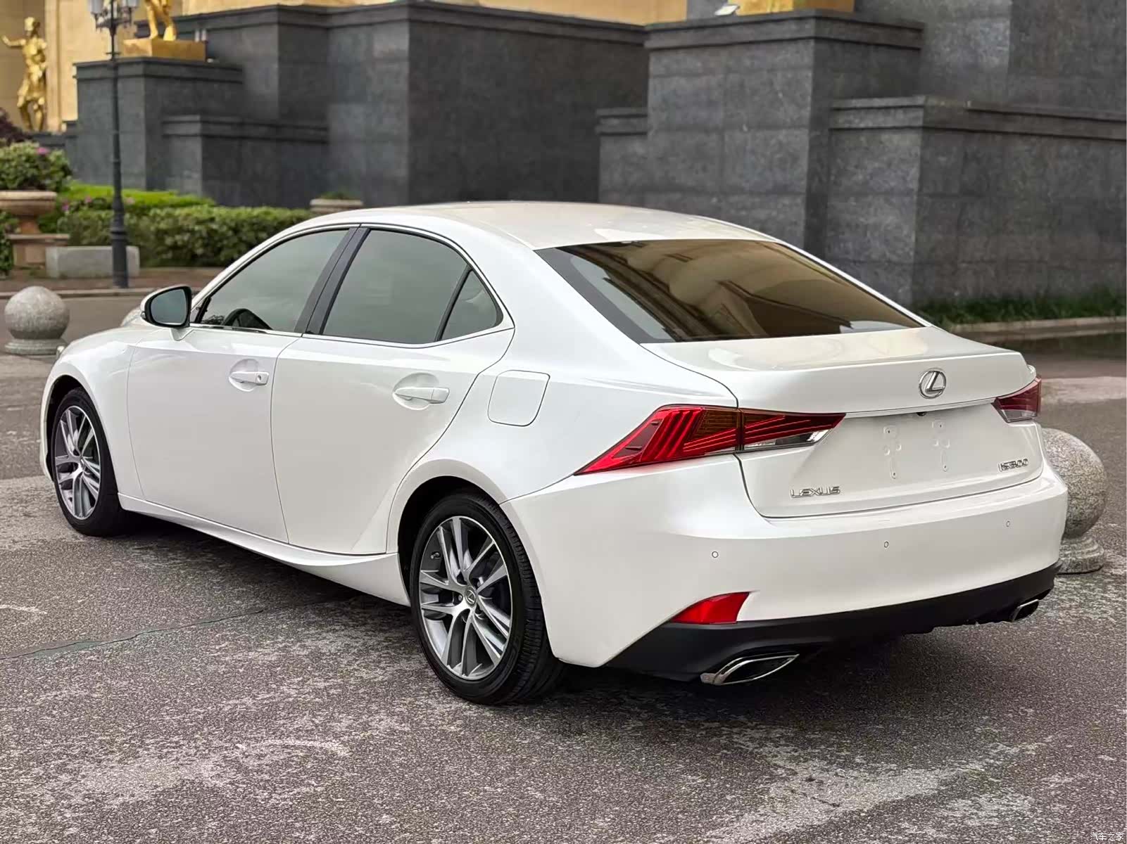 Lexus IS, 2018 3
