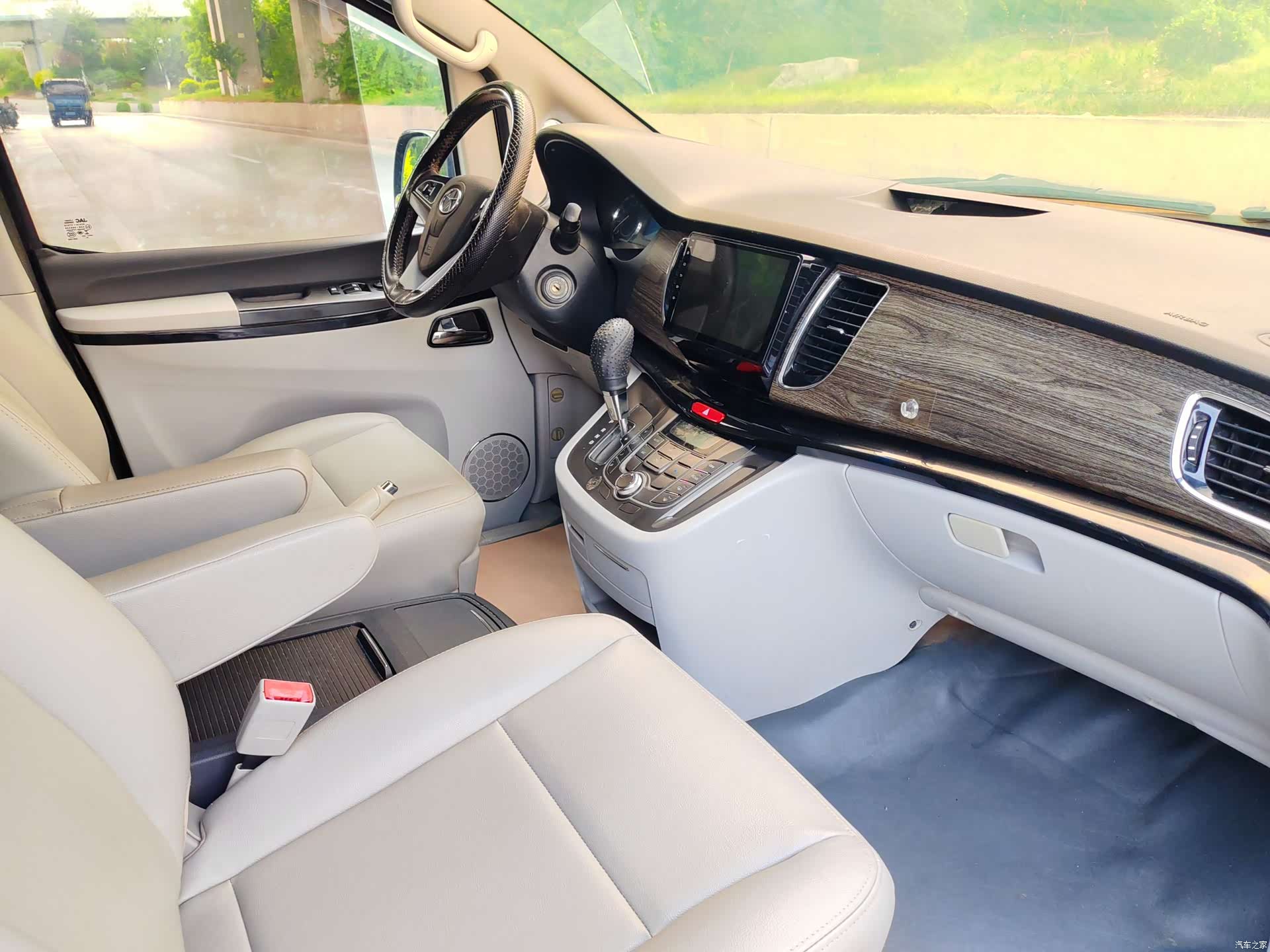 JAC M5, 2014 13