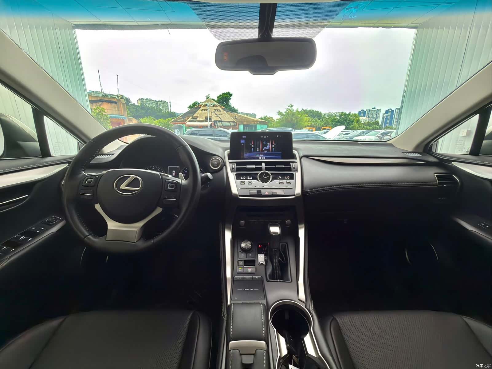 Lexus NX, 2018 19