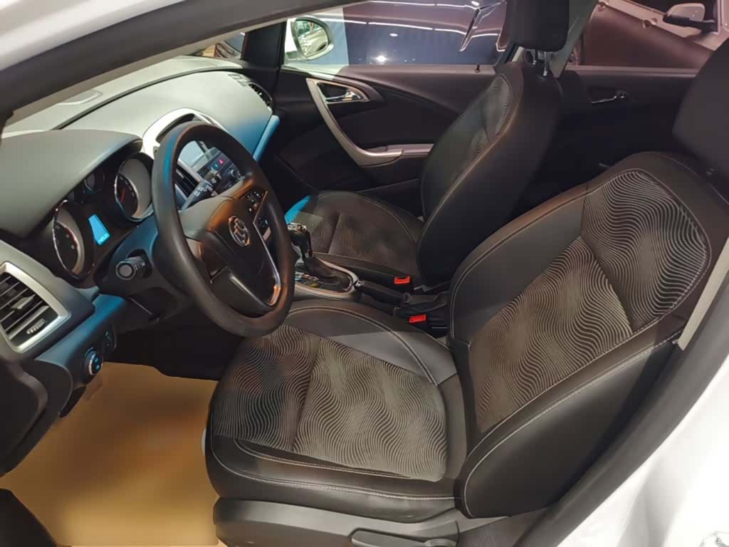 Buick XT, 2015 15
