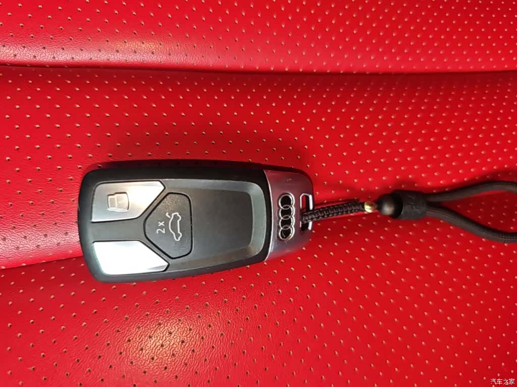 Audi A4L, 2019 9