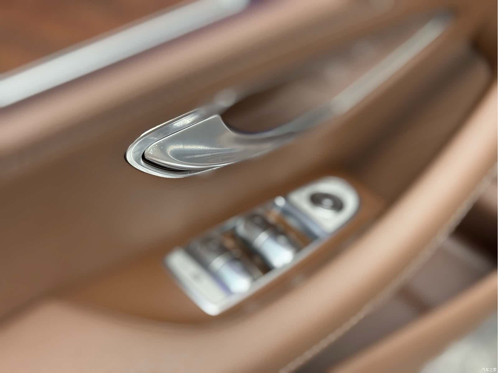 Mercedes-Benz E-Class, 2023 33