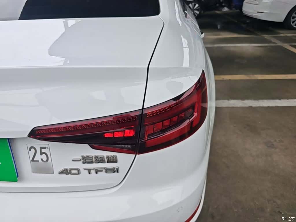 Audi A4L, 2019 8