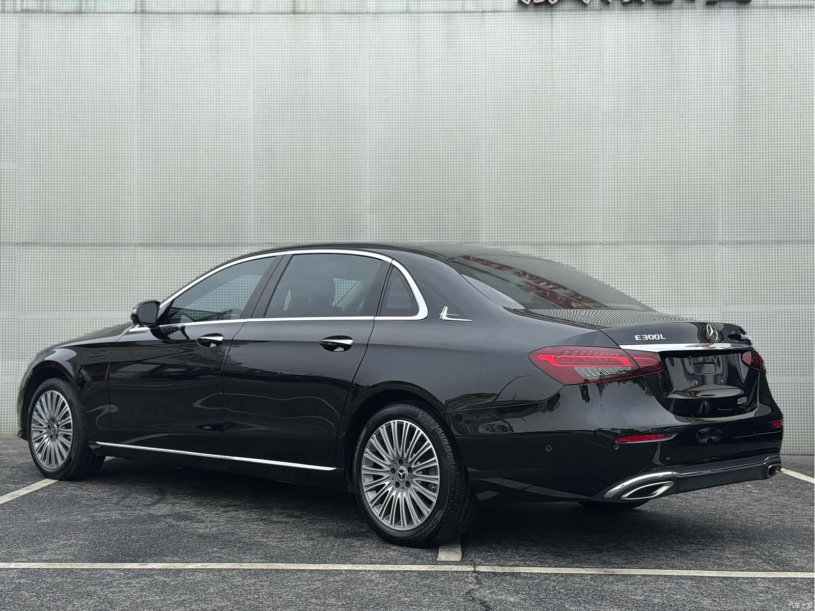 Mercedes-Benz E-Class, 2023 56