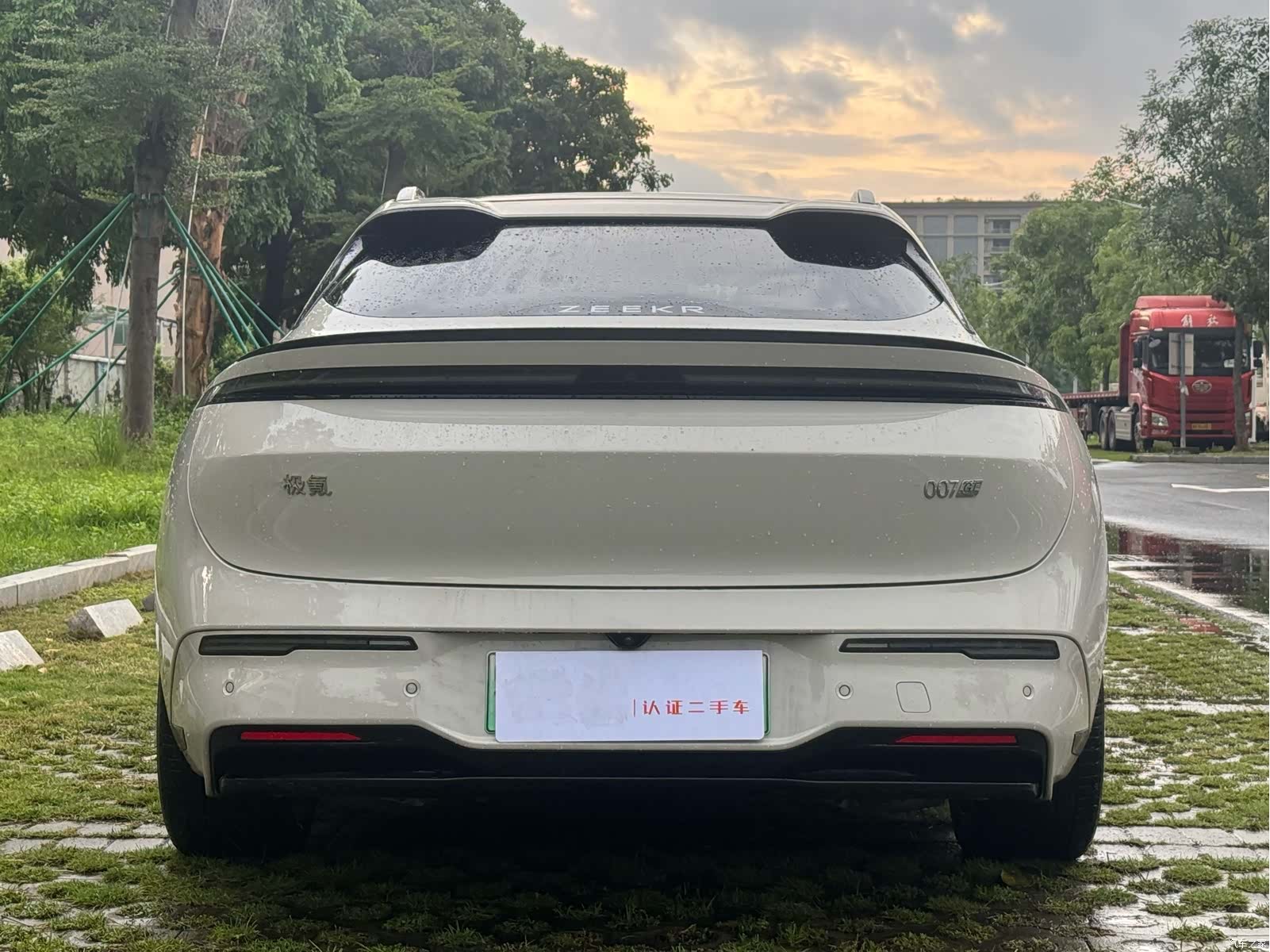 Zeekr 007, 2025 7