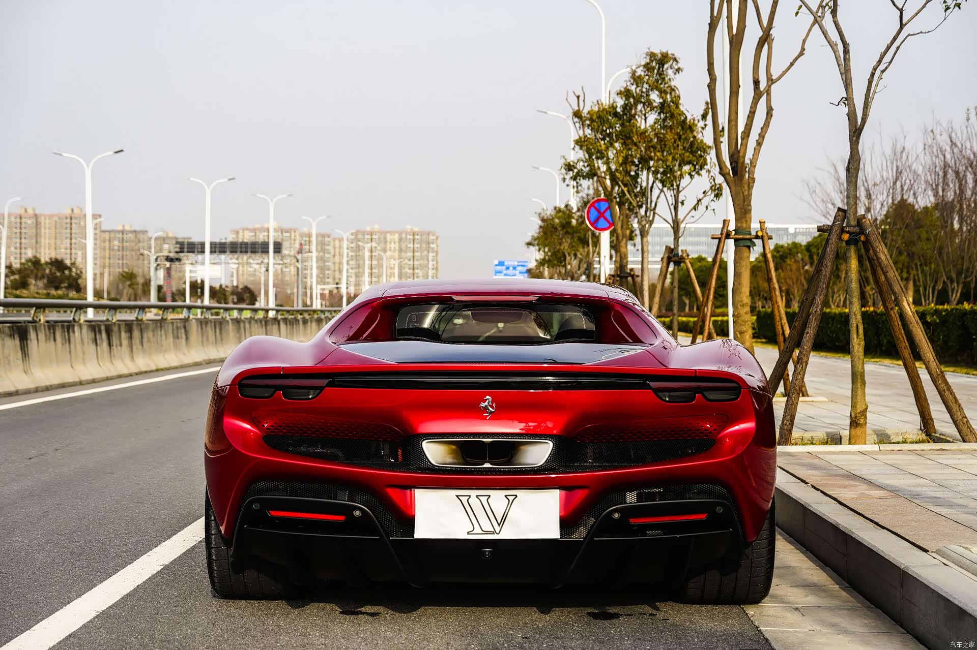 Ferrari 296, 2024 6
