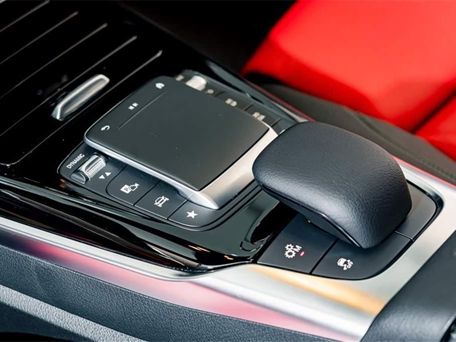 Mercedes-Benz CLA AMG