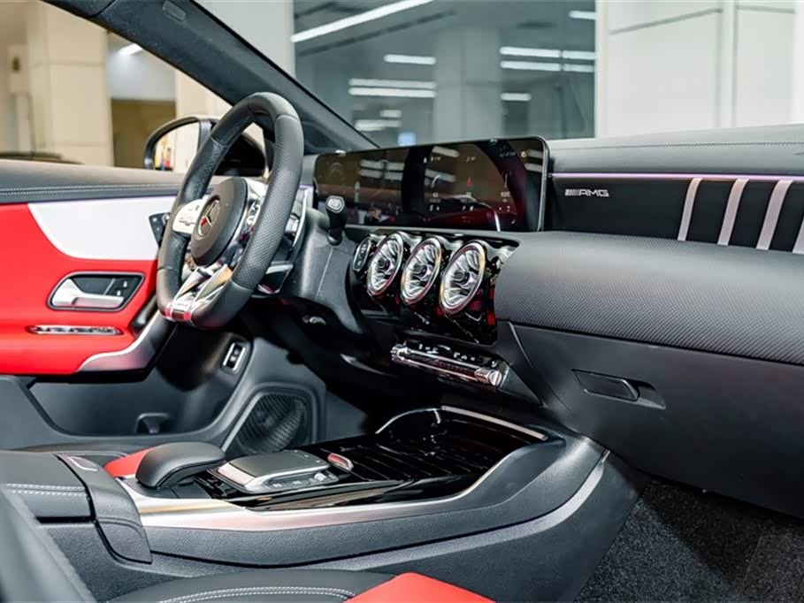 Mercedes-Benz CLA AMG