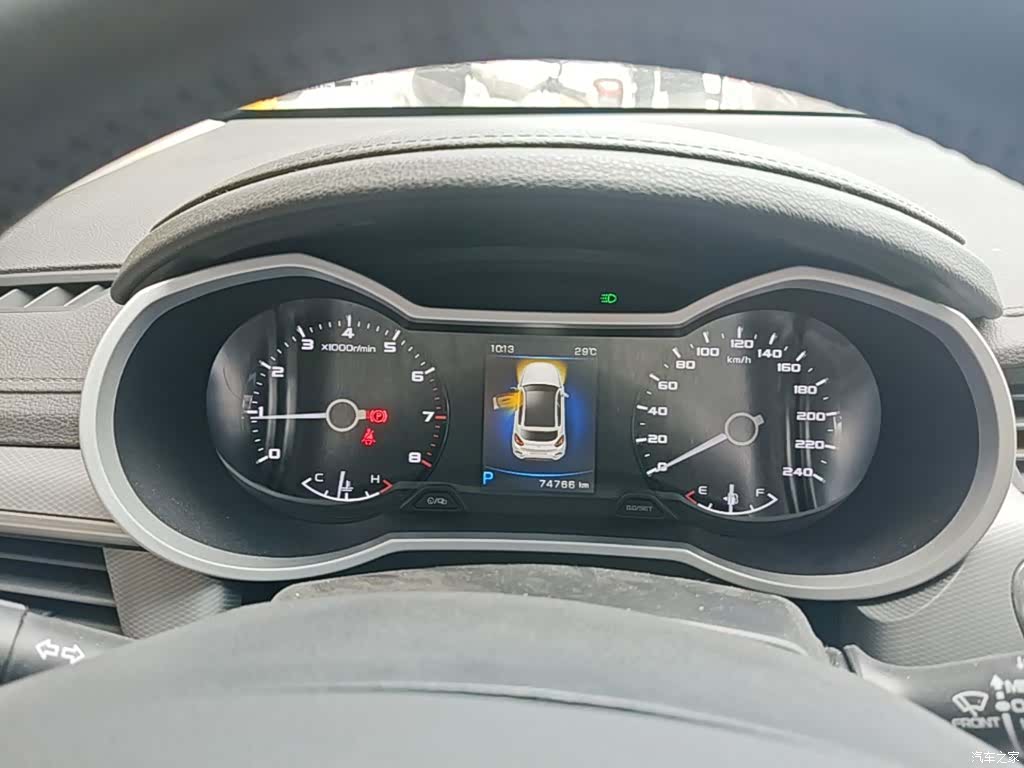 Geely Emgrand, 2018 12