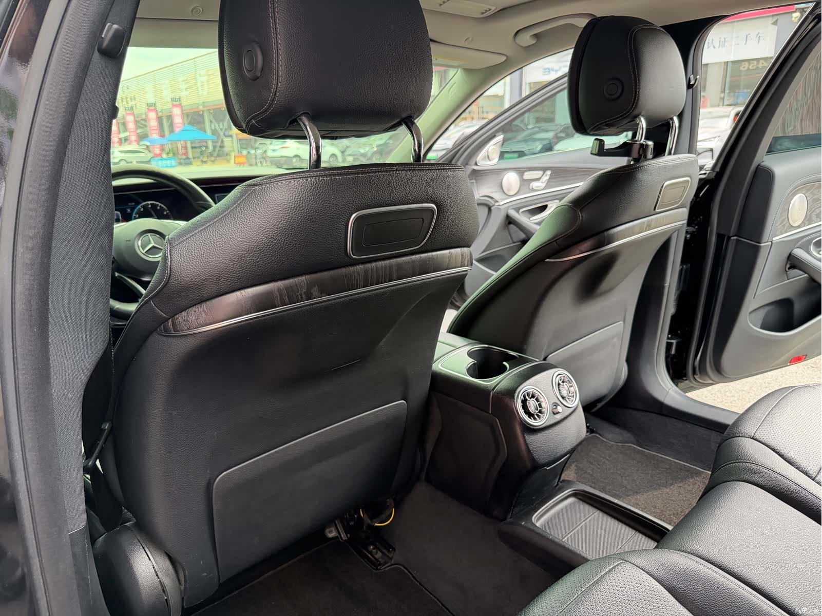 Mercedes-Benz E-Class, 2017 27