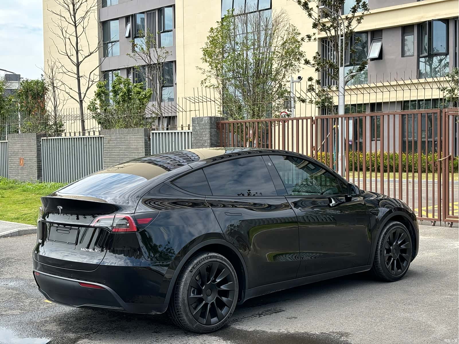 Tesla Model Y, 2022 21
