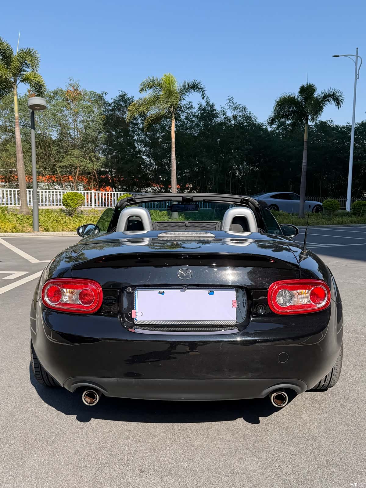 Mazda MX-5, 2010 8