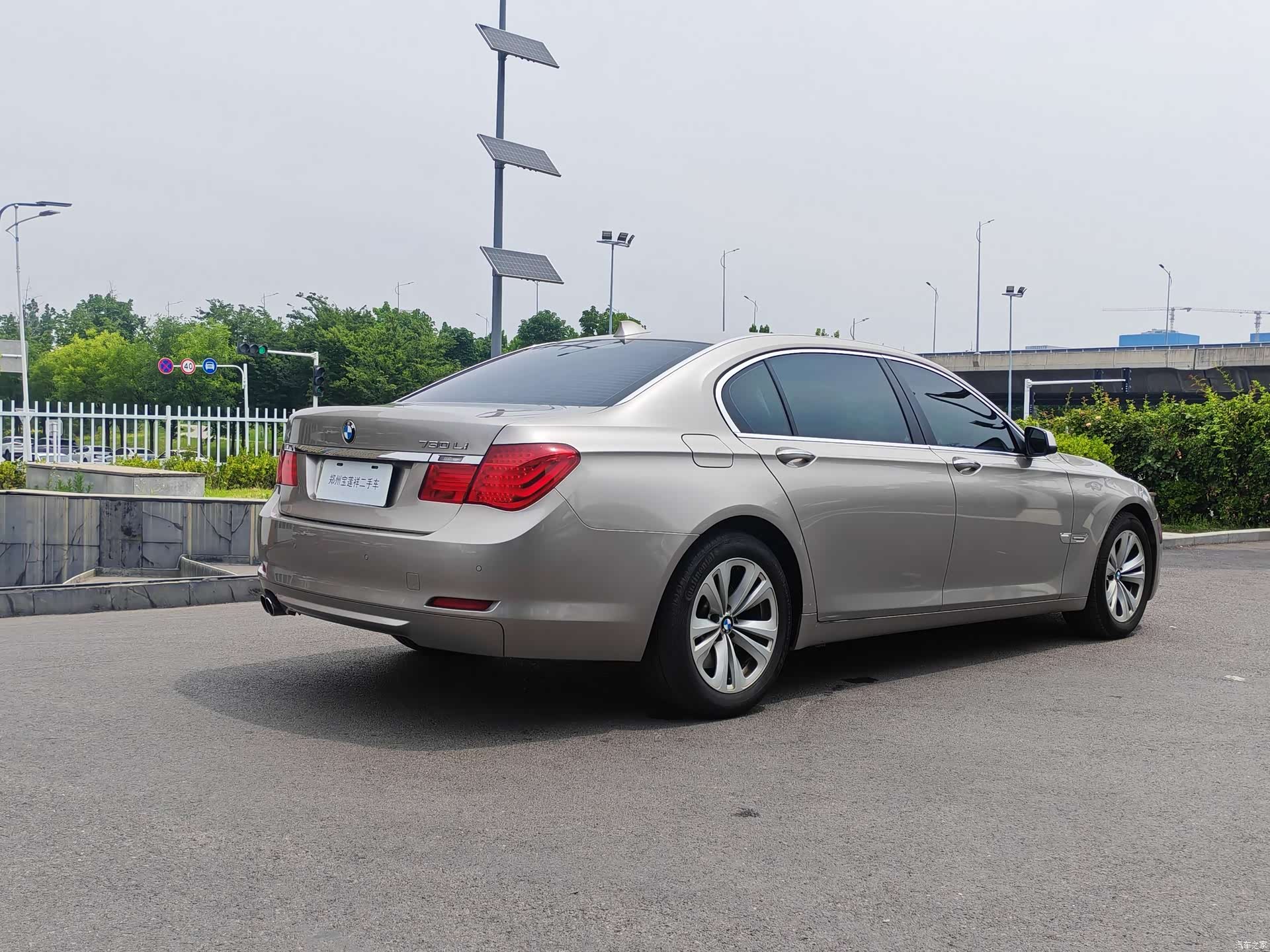 BMW 7 Series, 2011 6