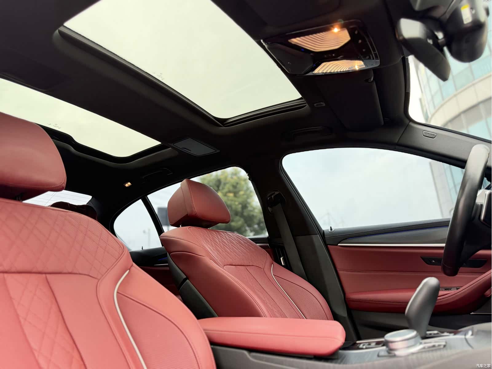 BMW 5 Series, 2022 13