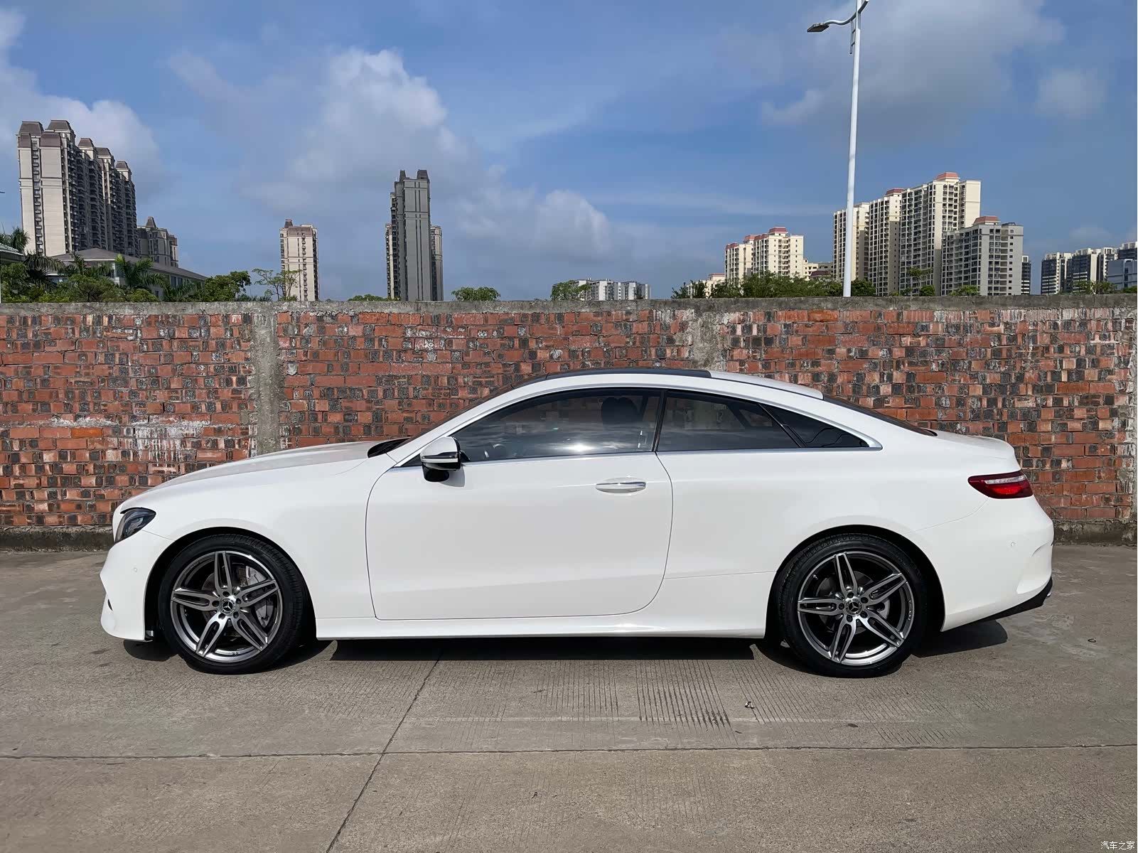 Mercedes-Benz E-Class, 2020 все фото