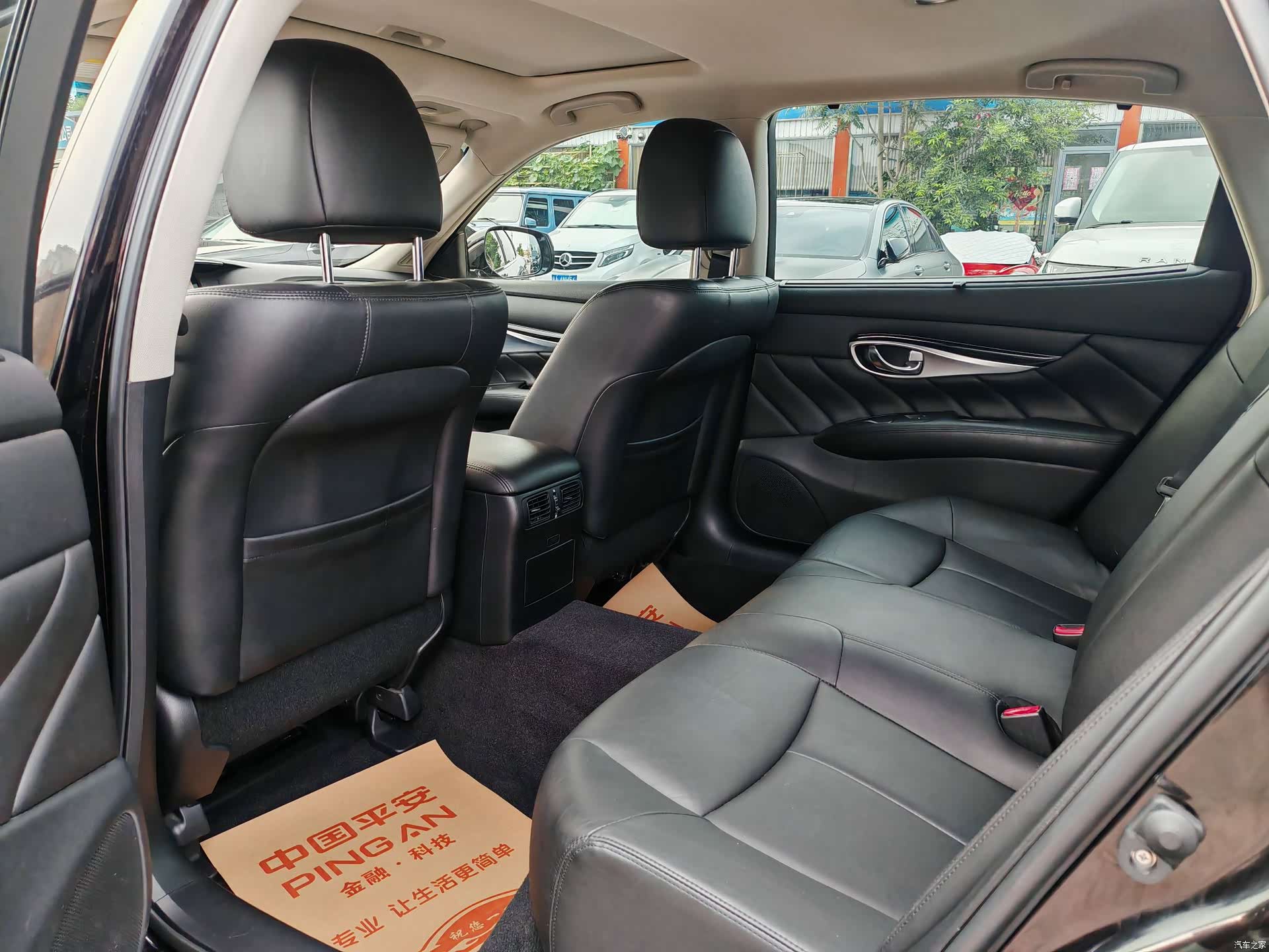 Infiniti Q70, 2015 8