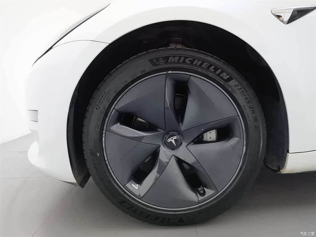 Tesla Model 3, 2020 17