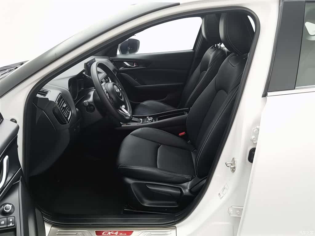Mazda CX-4, 2020 10