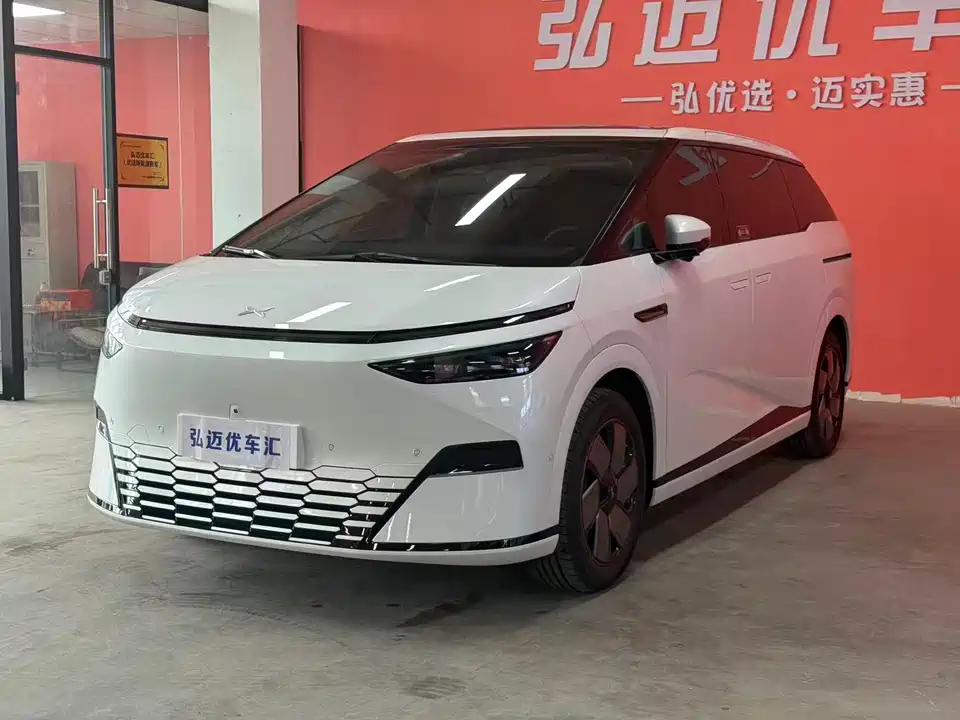 XPENG X9