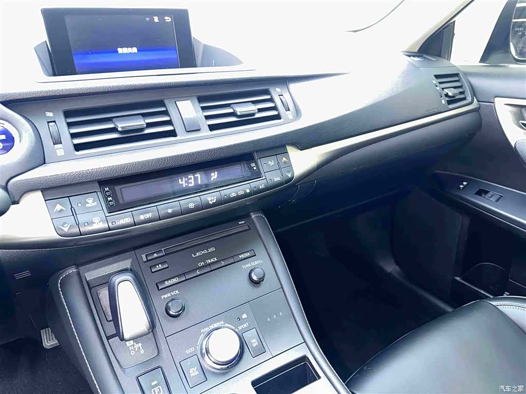 Lexus CT, 2017 13