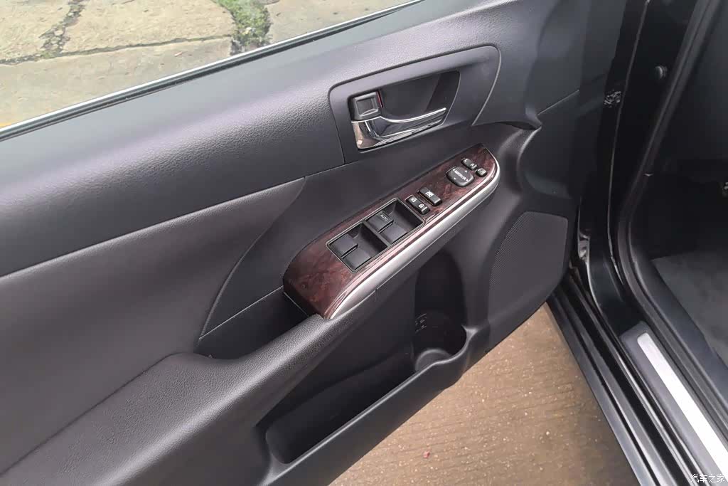Toyota Camry, 2016 7
