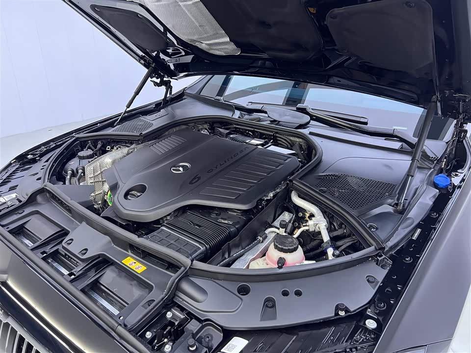 Mercedes-Benz Maybach S-class