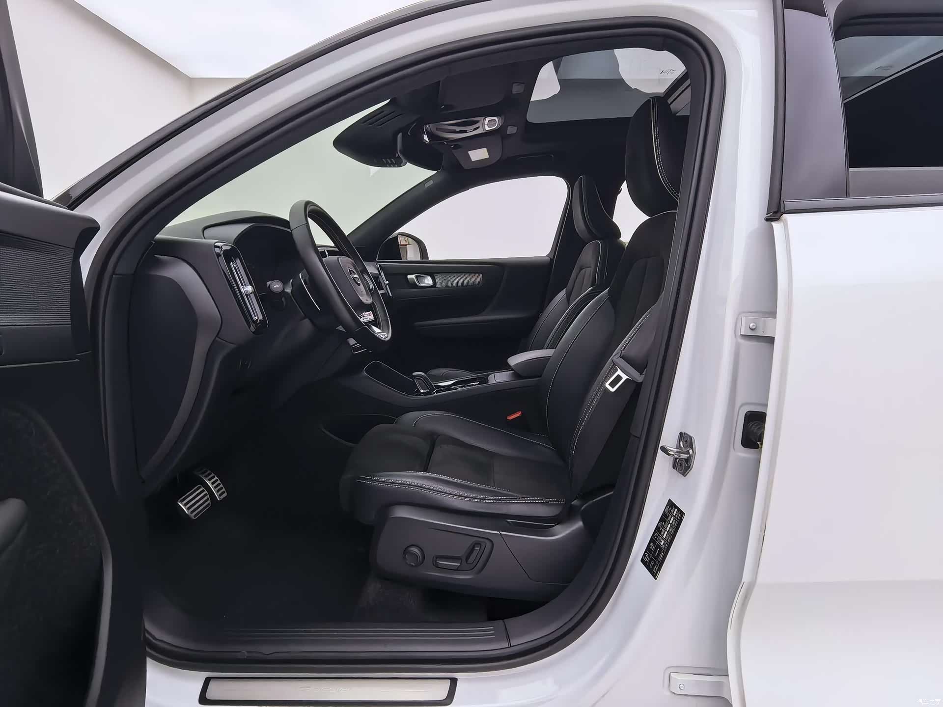 Volvo XC40, 2020 19