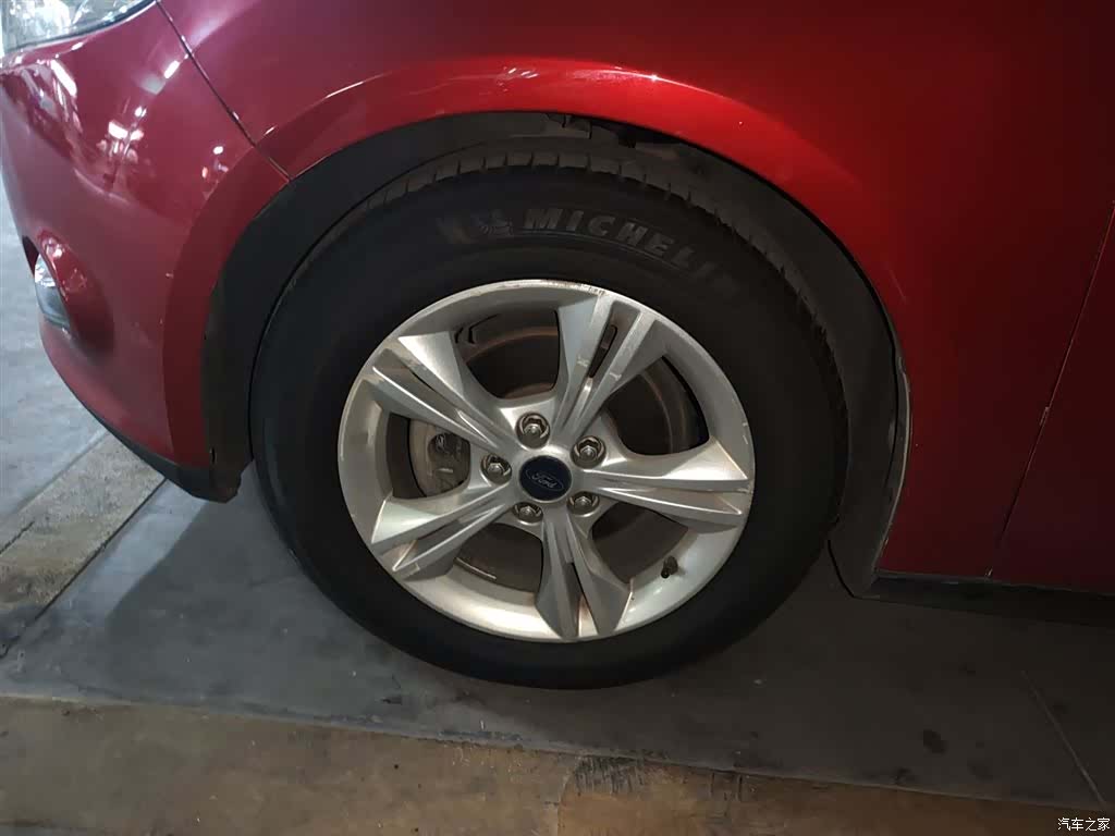 Ford Focus, 2014 23