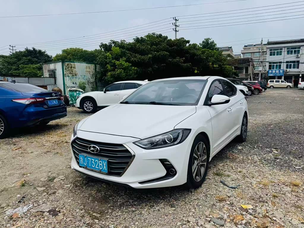 Hyundai Elantra