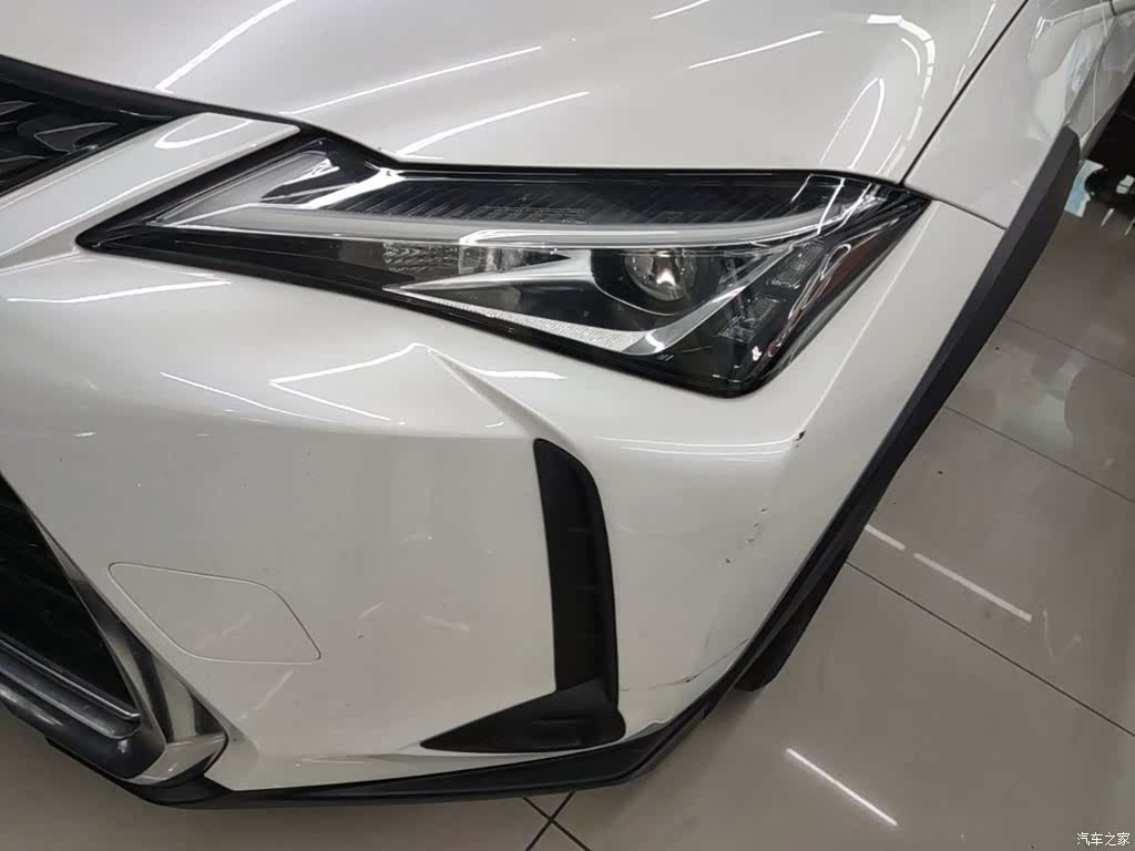 Lexus UX, 2021 24