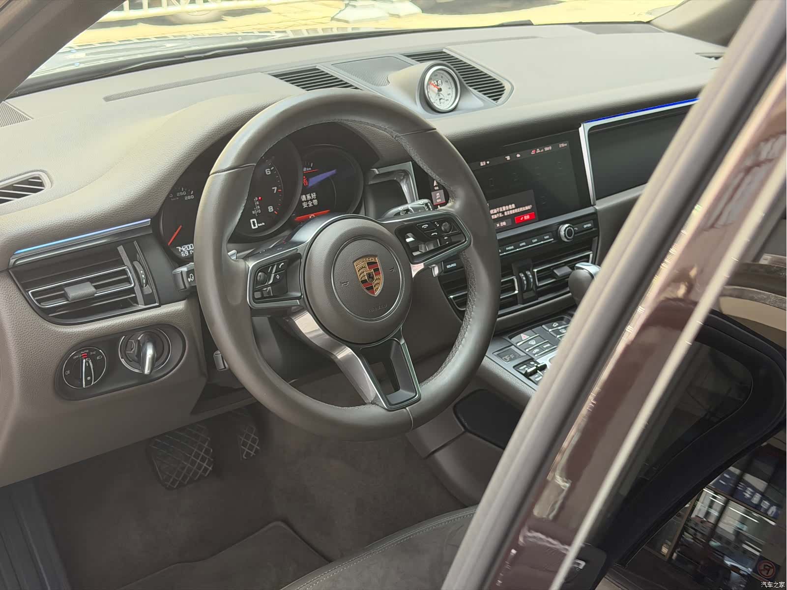 Porsche Macan, 2020 7