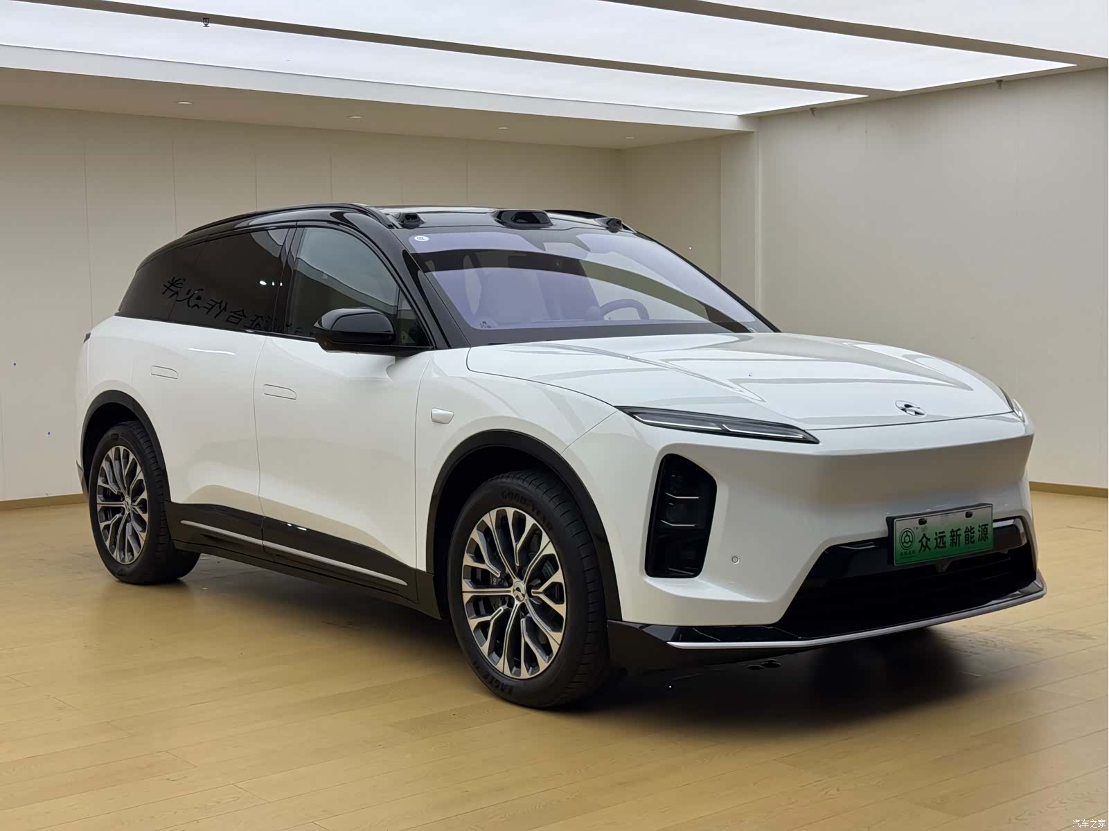 NIO ES6, 2025 4